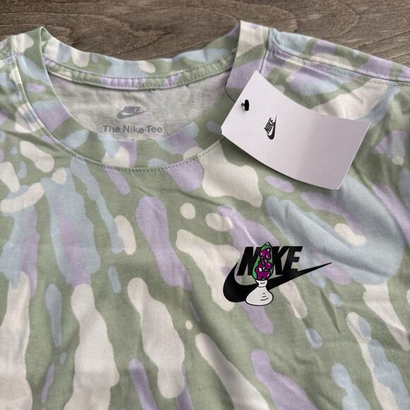 Nike Sports Are A Trip Tie‑Dye T‑Shirt – Small – Pastel Green Purple – NWT - Picture 4 of 11